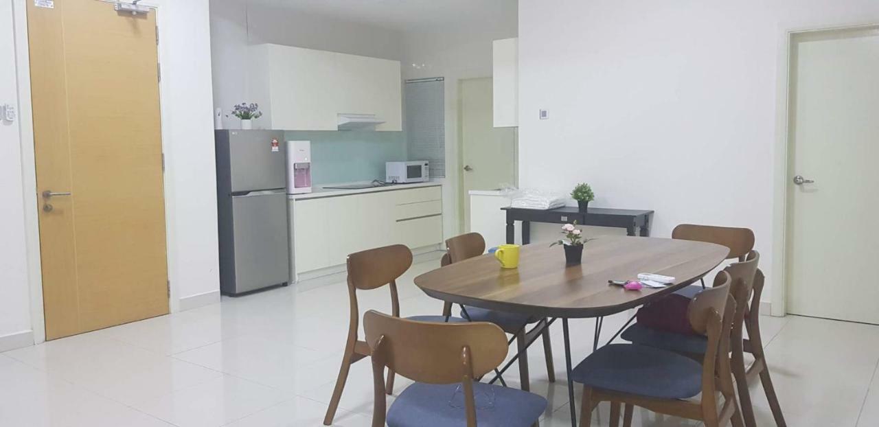 Crest Residence Куала Лумпур Екстериор снимка